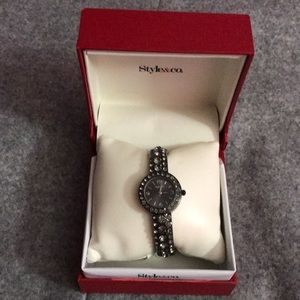 WOMANS WATCH BRACELET